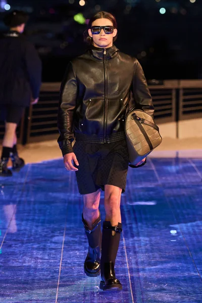 Look 29